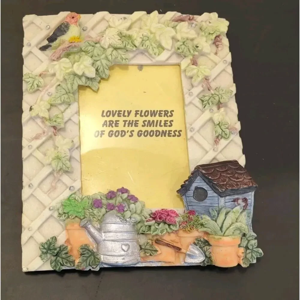 Vintage 3D Resin Lattice Picture Frame Birdhouse Watering Can 7x5.5